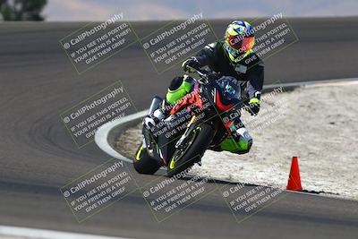 media/Sep-21-2025-TrackDaz (Sun) [[277c75b276]]/B Group/1220pm (Turn 2)/